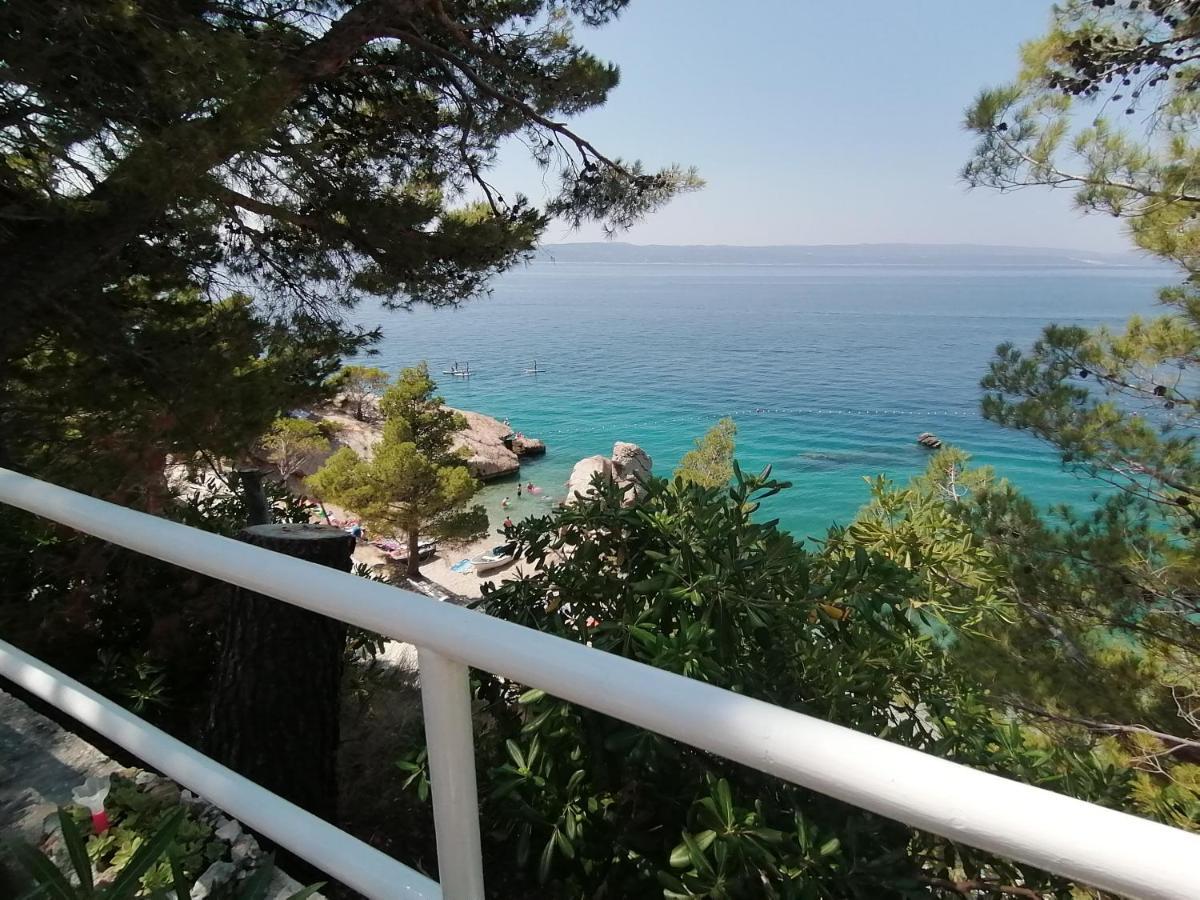 Apartmani Mares - 20 M From The Beach Брела Экстерьер фото