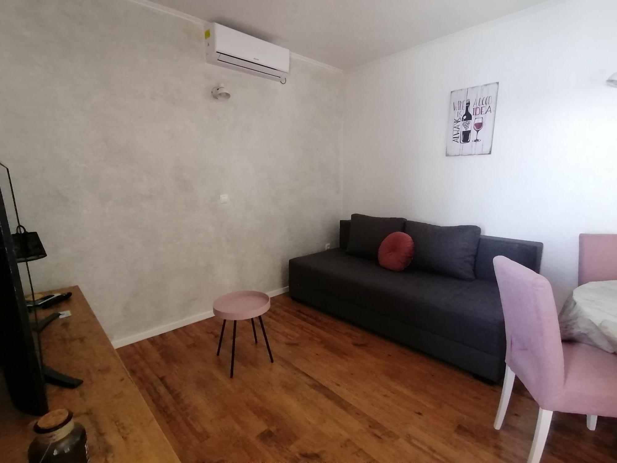Apartmani Mares - 20 M From The Beach Брела Номер фото